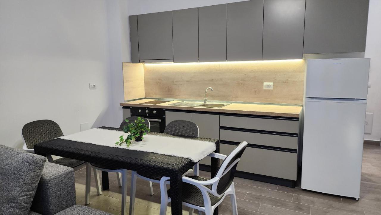Solar Rooms And Apartments Χειμάρρα Εξωτερικό φωτογραφία